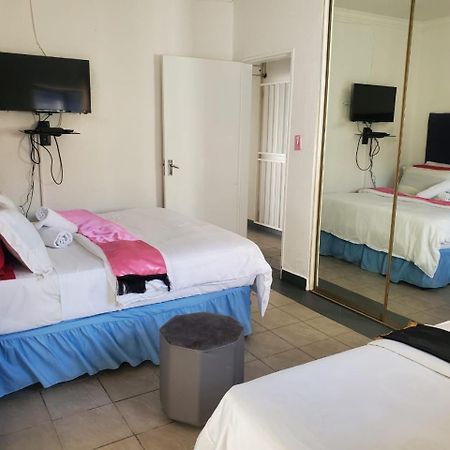 Lancaster Guest House Боксбург Экстерьер фото